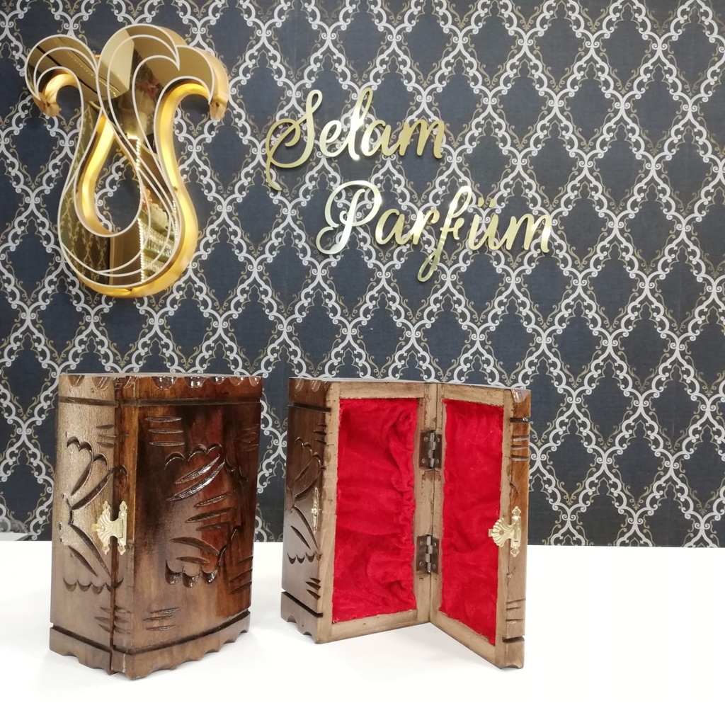 علبة خشب بطانة مخمل