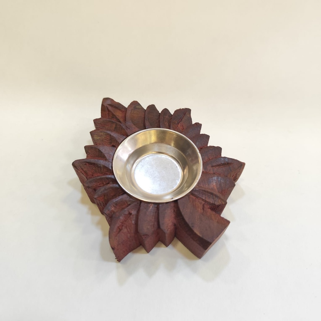 مبخرة خشب ورقة